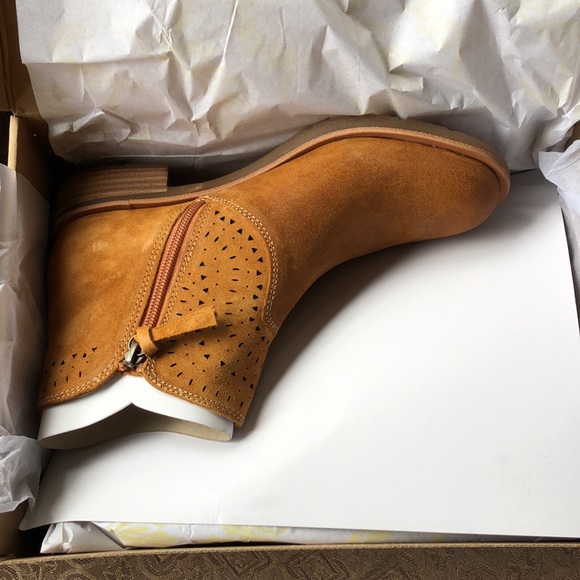 SOFFT new GENUINE SUEADE / LEATHER booties 492SN - Picture 9 of 16